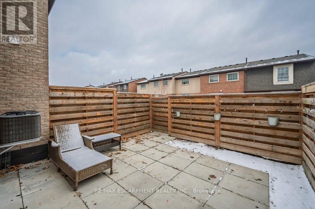 15 - 565 Guelph Line, Burlington, ON - Outdoor With Exterior