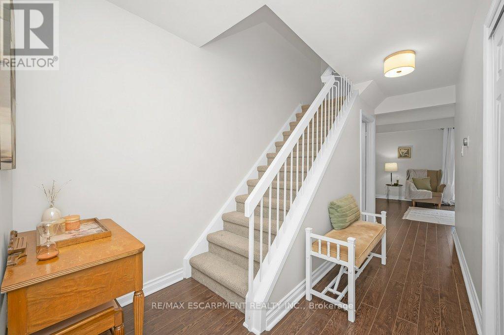 15 - 565 Guelph Line, Burlington, ON - Indoor Photo Showing Other Room