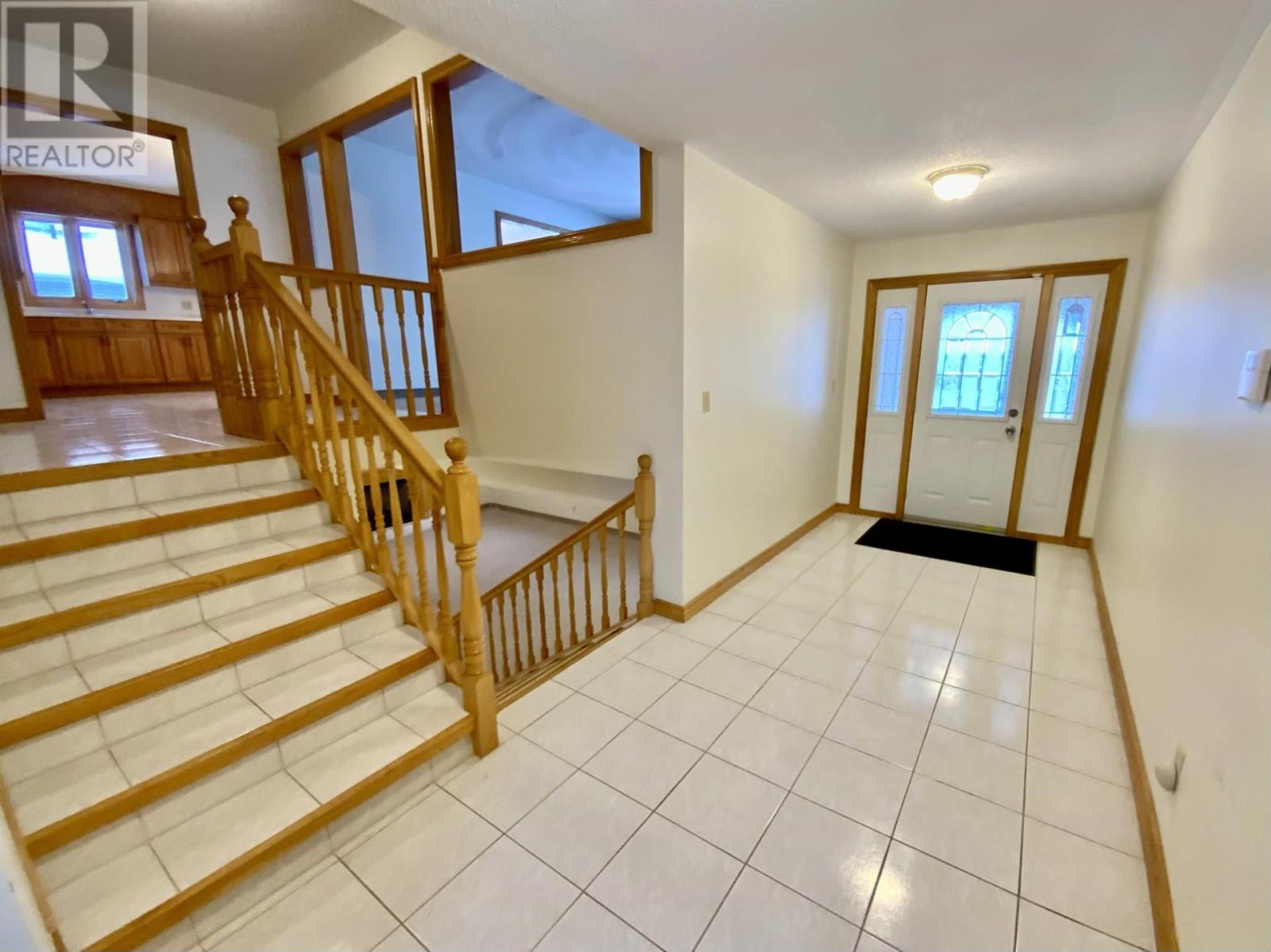 15 Fields Square, Sault Ste. Marie, ON - Indoor Photo Showing Other Room