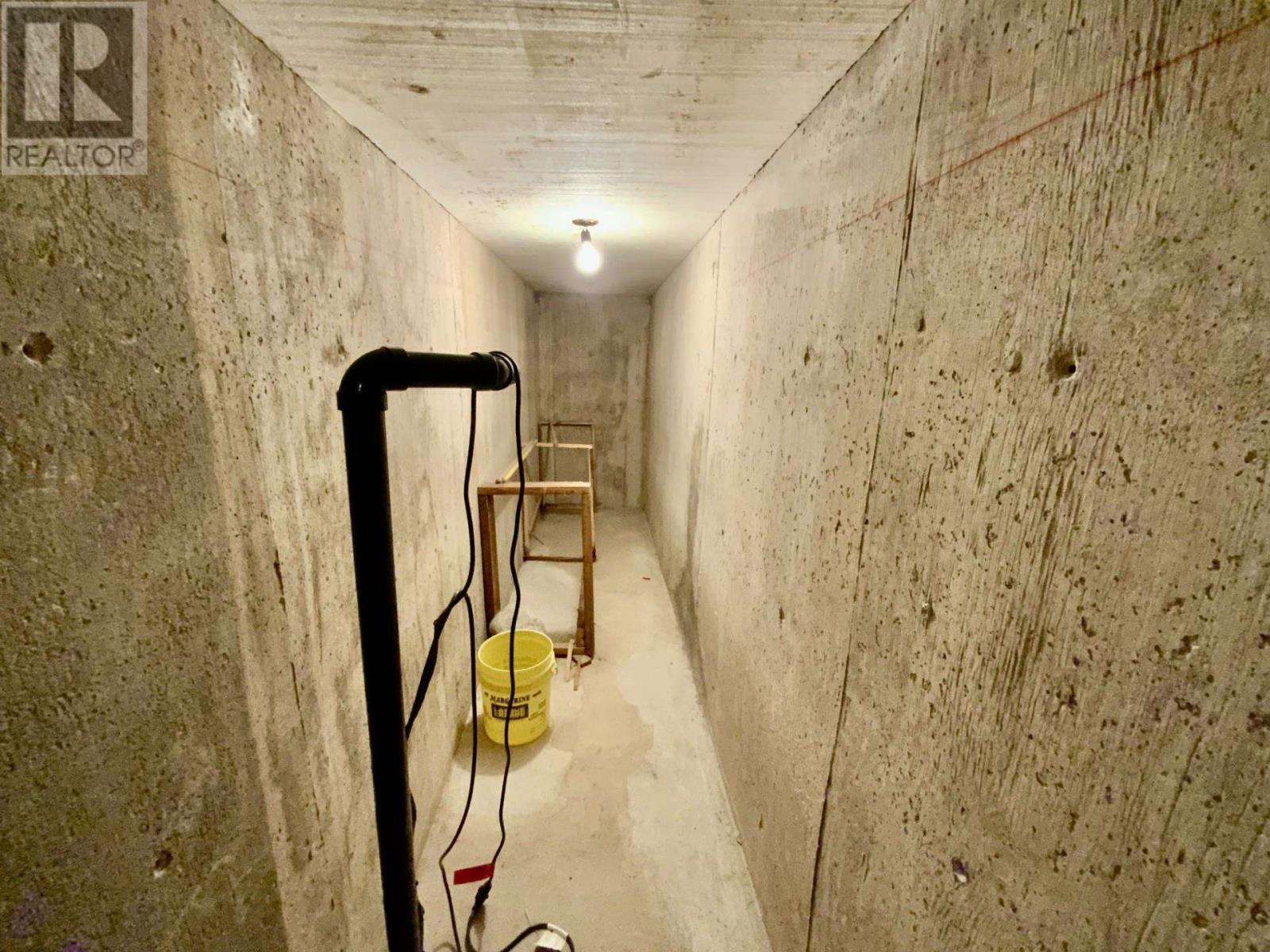 15 Fields Square, Sault Ste. Marie, ON - Indoor