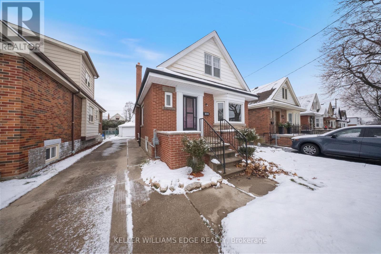186 Huxley Avenue S, Hamilton, ON - Outdoor