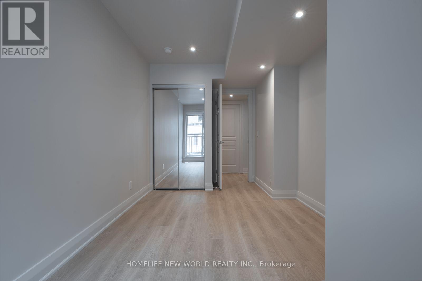 17 - 135 Long Branch Avenue, Toronto, ON - Indoor Photo Showing Other Room
