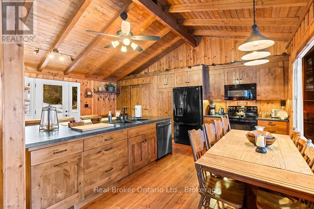 111 Wilson Drive, Georgian Bluffs, ON - Indoor