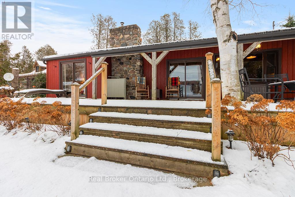 111 Wilson Drive, Georgian Bluffs, ON - Outdoor With Deck Patio Veranda