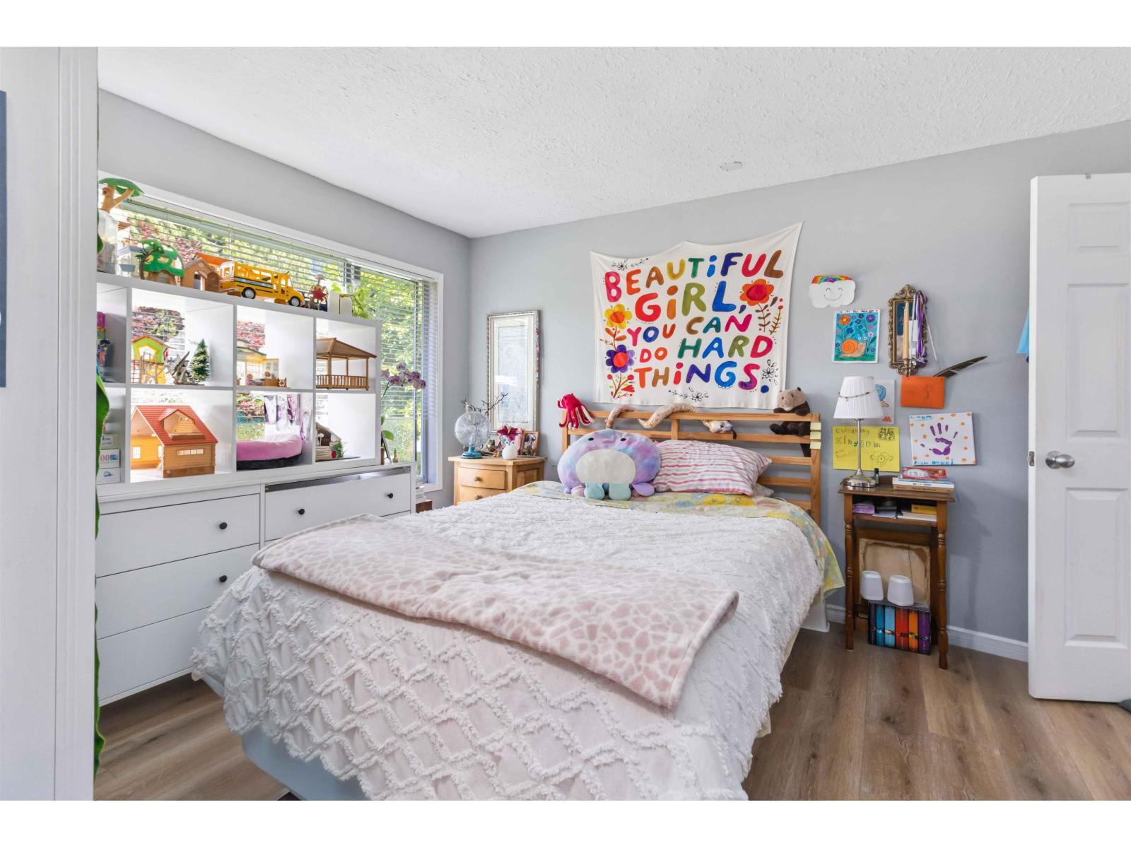 10087 Mountainview Road, Mission, BC - Indoor Photo Showing Bedroom