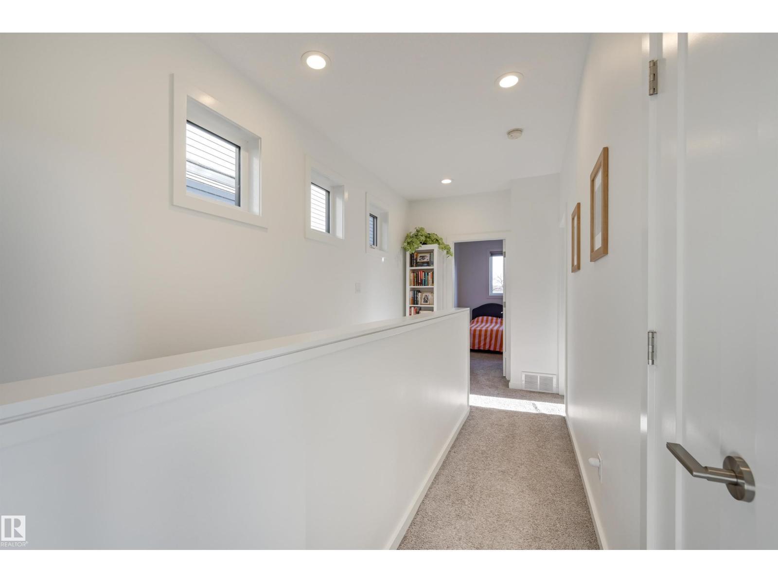 10411 144 St Nw, Edmonton, AB - Indoor Photo Showing Other Room