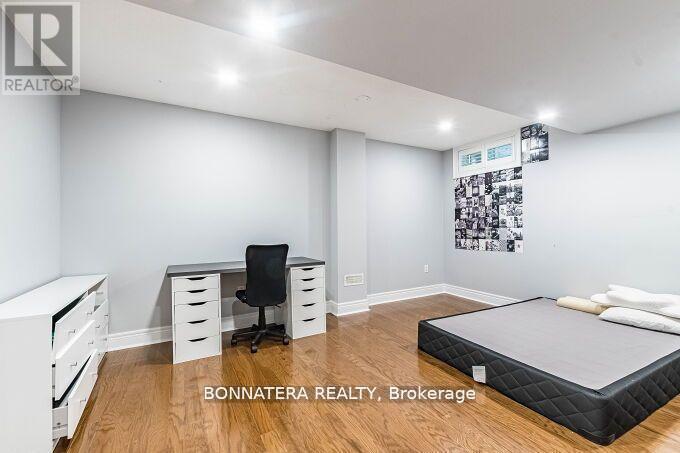 4991 Middlesex Gate, Mississauga, ON - Indoor