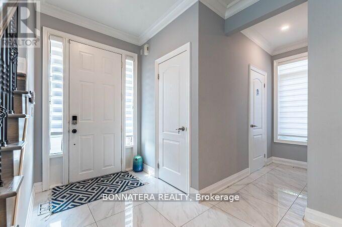 4991 Middlesex Gate, Mississauga, ON - Indoor Photo Showing Other Room