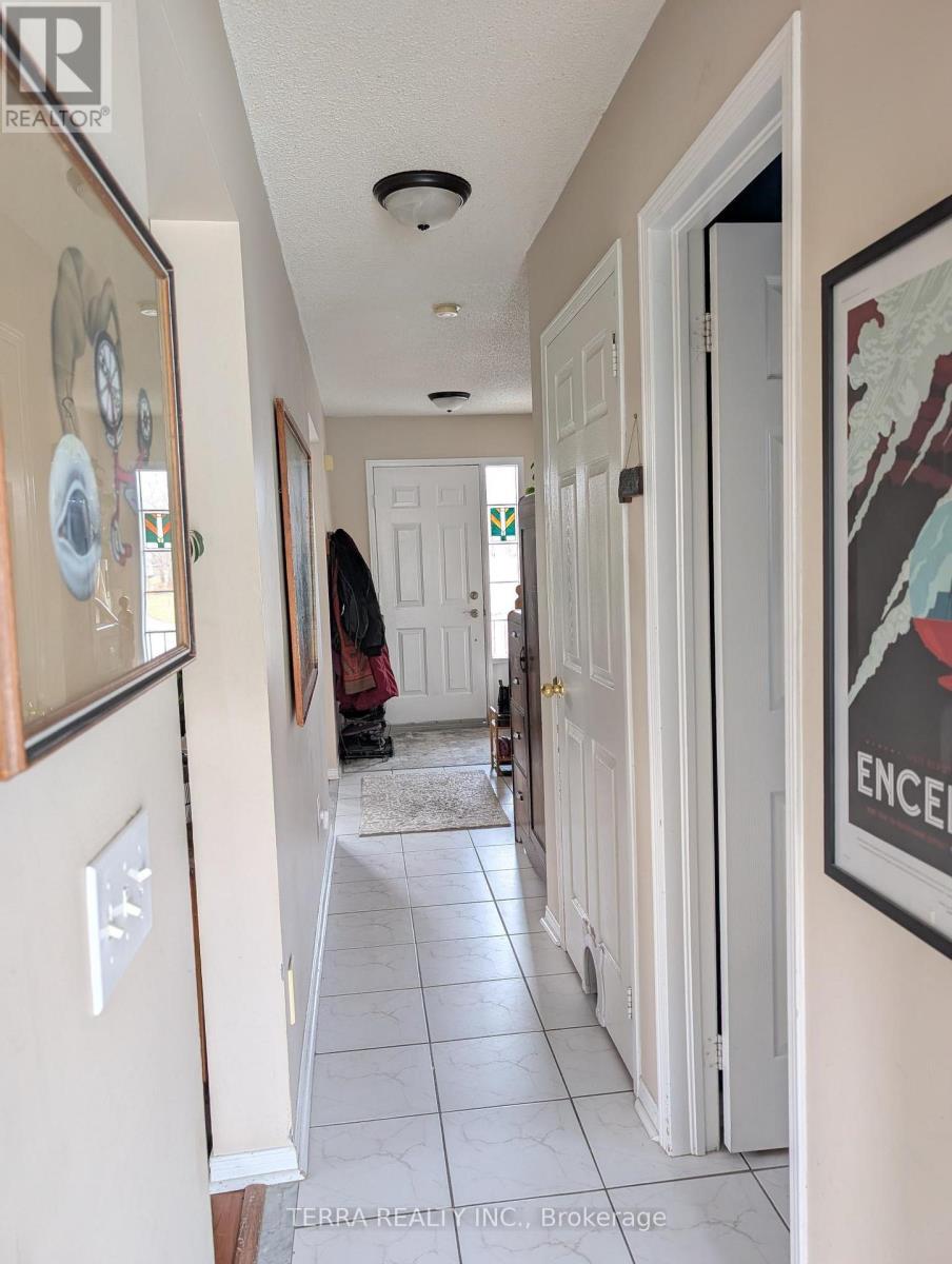 25 Wice Road, Barrie, ON - Indoor Photo Showing Other Room