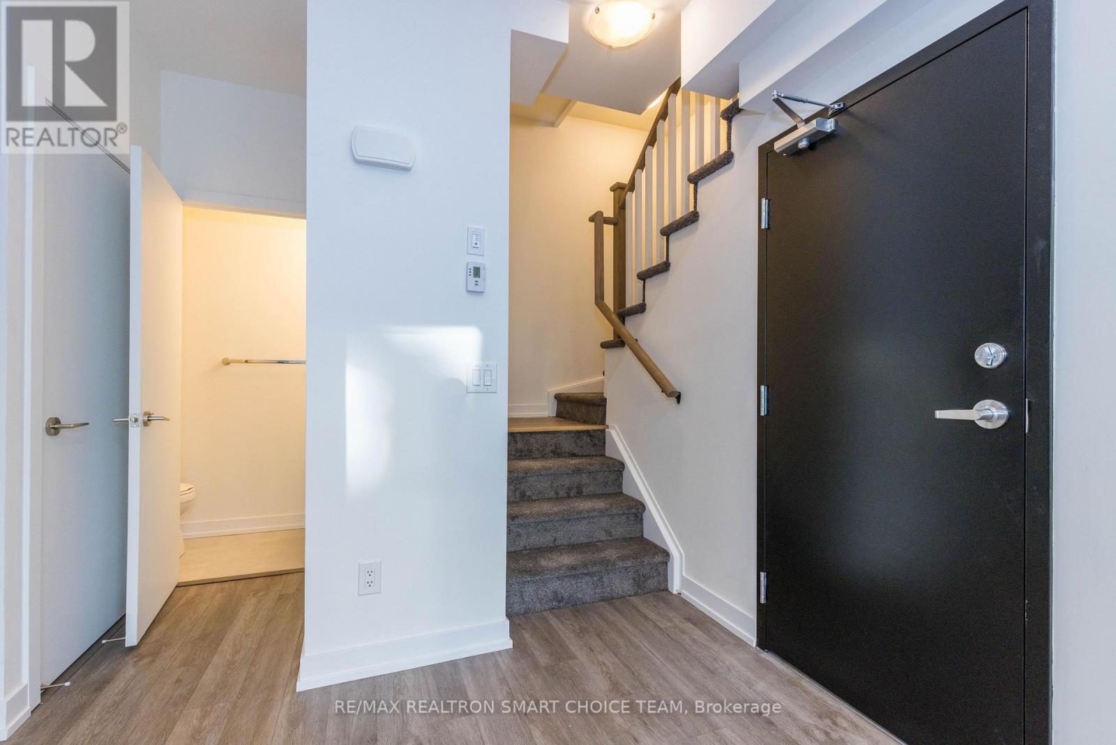 41 - 871 Sheppard Avenue W, Toronto, ON - Indoor Photo Showing Other Room