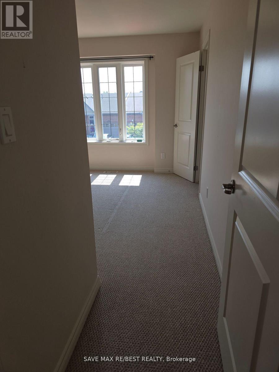 7 Glory Hill Road, St. Catharines, ON - Indoor Photo Showing Other Room