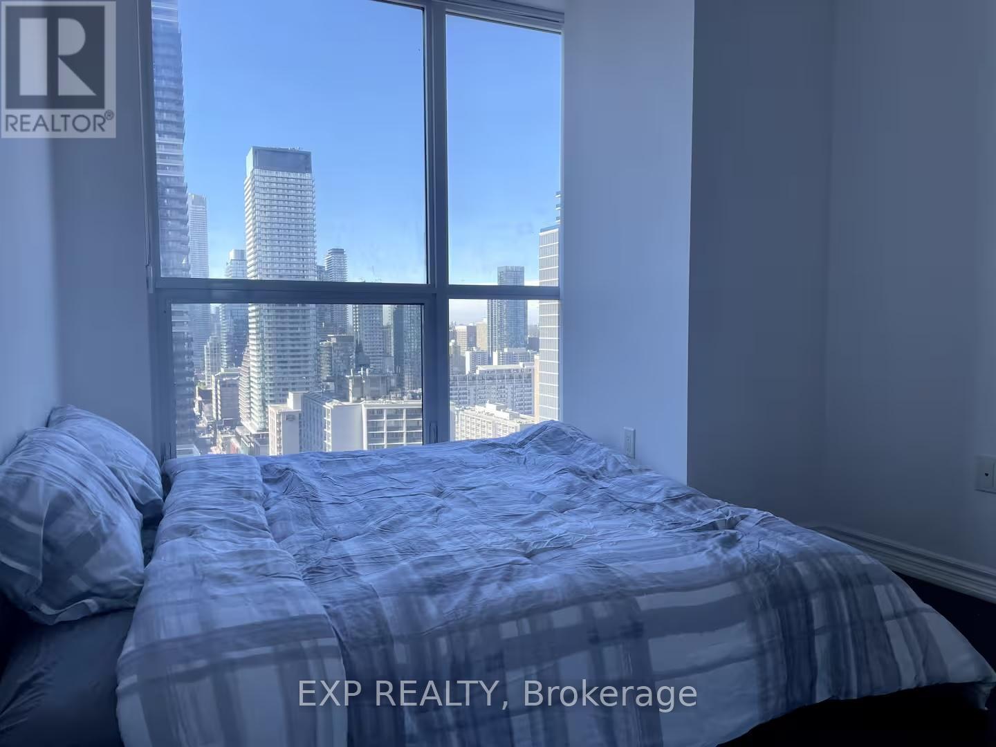 2902 - 386 Yonge Street, Toronto, ON