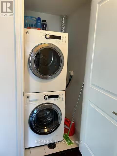 2902 - 386 Yonge Street, Toronto, ON