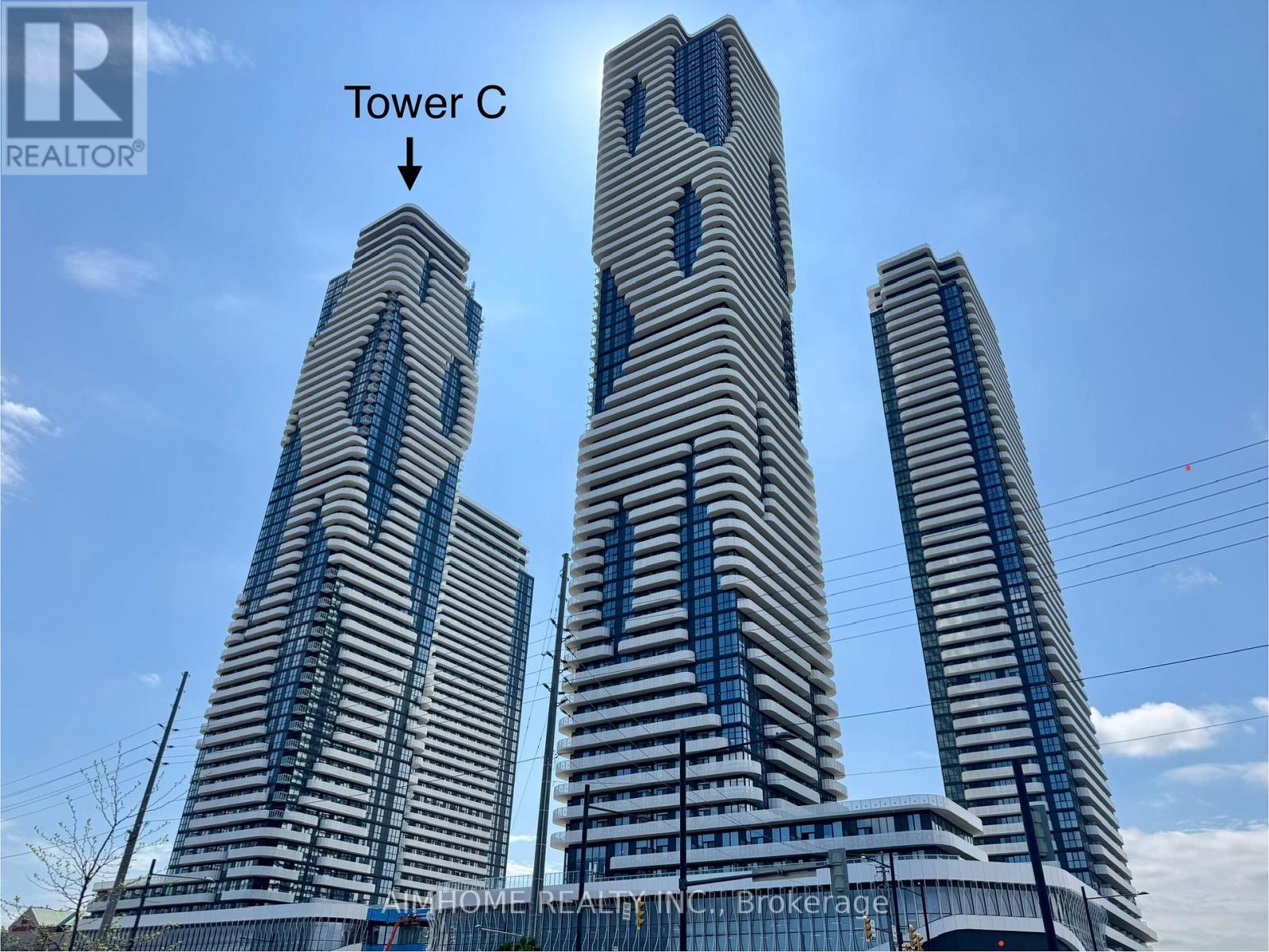 2909 - 8 Interchange Way, Vaughan, ON - Outdoor With Facade