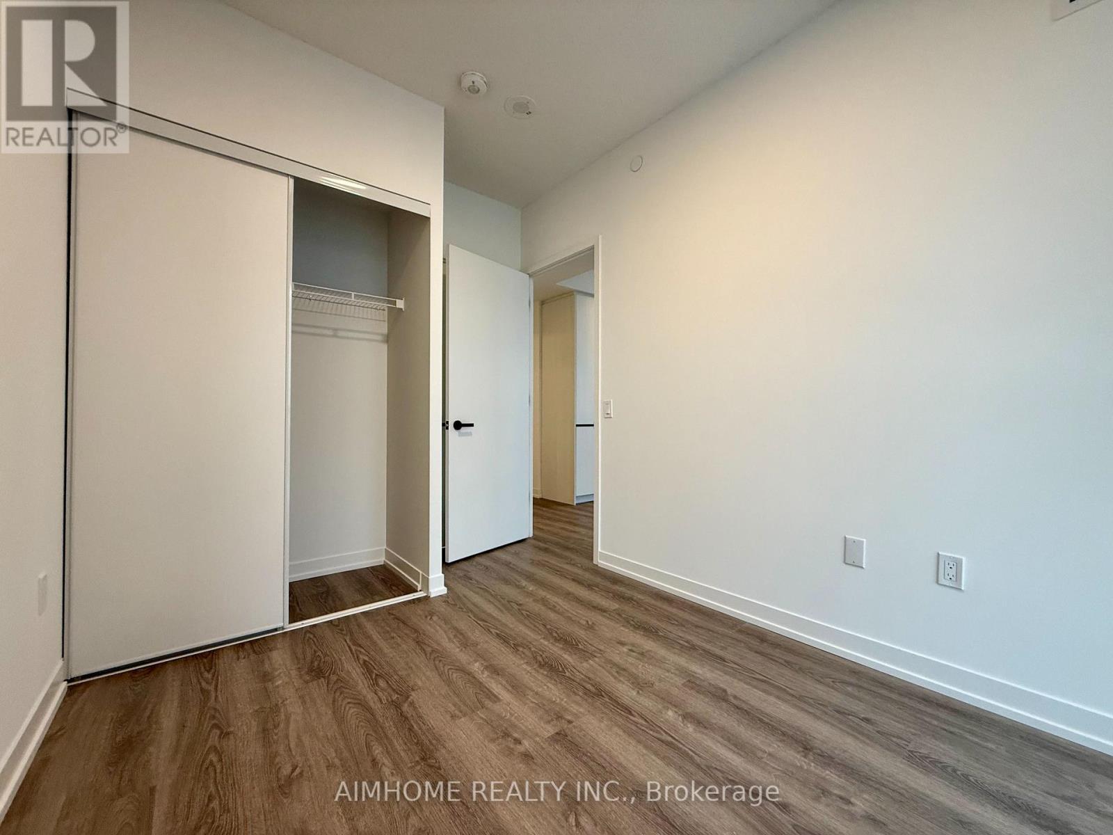 2909 - 8 Interchange Way, Vaughan, ON - Indoor Photo Showing Other Room