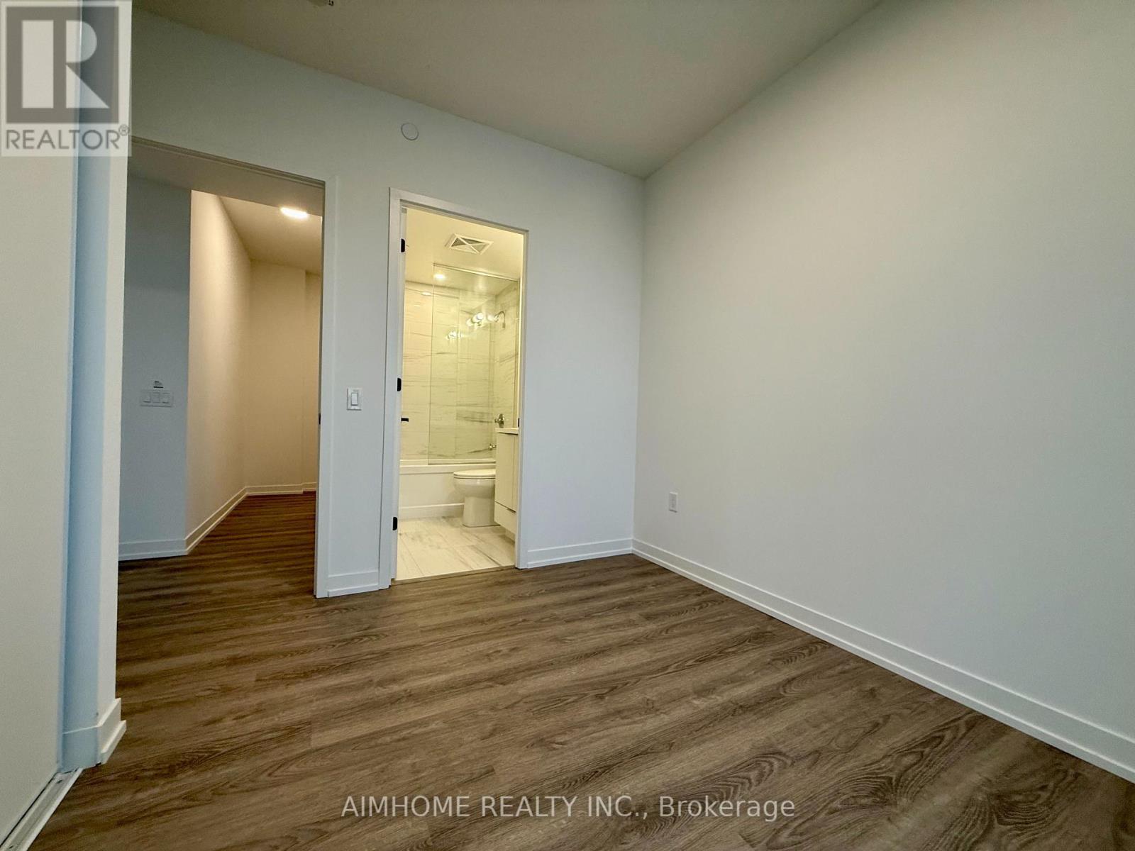 2909 - 8 Interchange Way, Vaughan, ON - Indoor Photo Showing Other Room