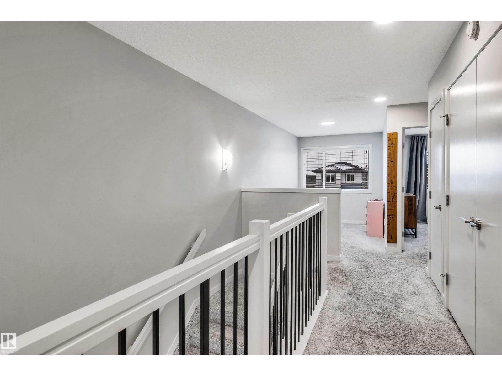 98 Kingsbury Ci, Spruce Grove, AB - Indoor Photo Showing Other Room