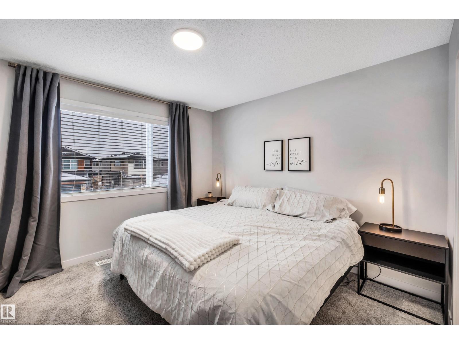 98 Kingsbury Ci, Spruce Grove, AB - Indoor Photo Showing Bedroom