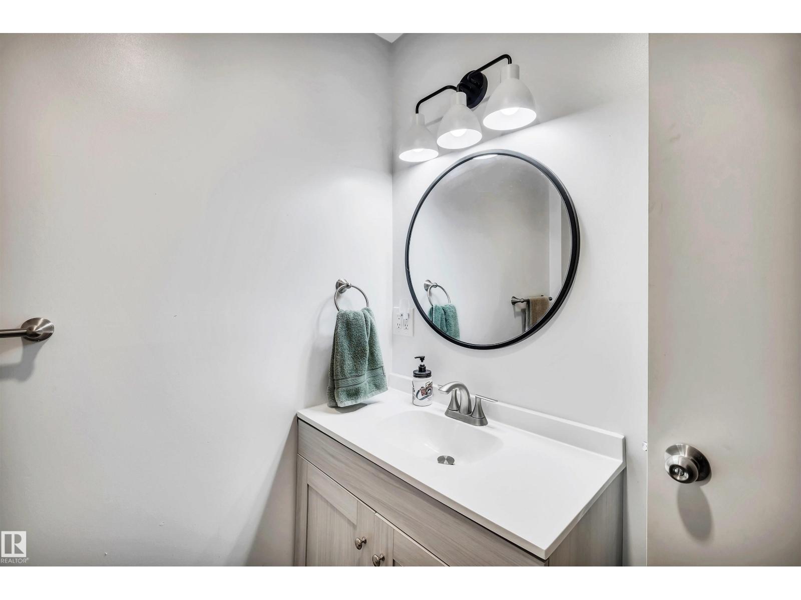 98 Kingsbury Ci, Spruce Grove, AB - Indoor Photo Showing Bathroom