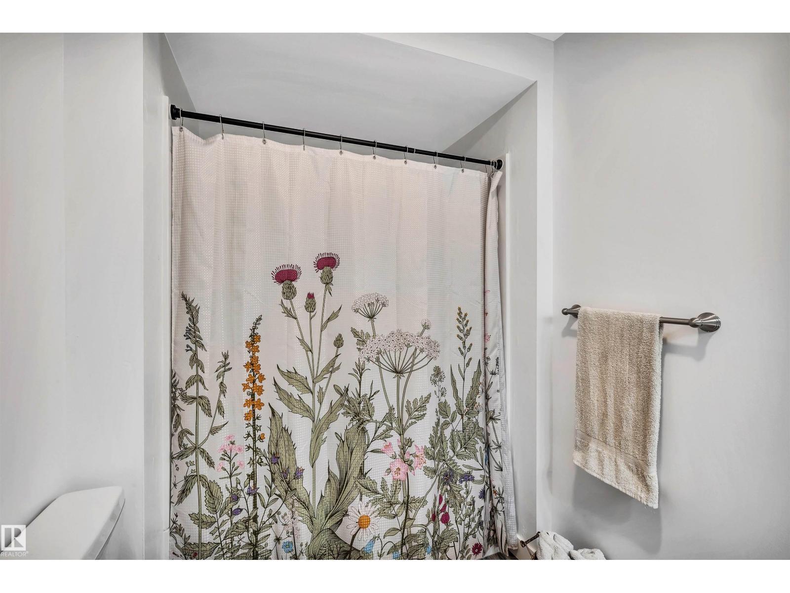 98 Kingsbury Ci, Spruce Grove, AB - Indoor Photo Showing Bathroom