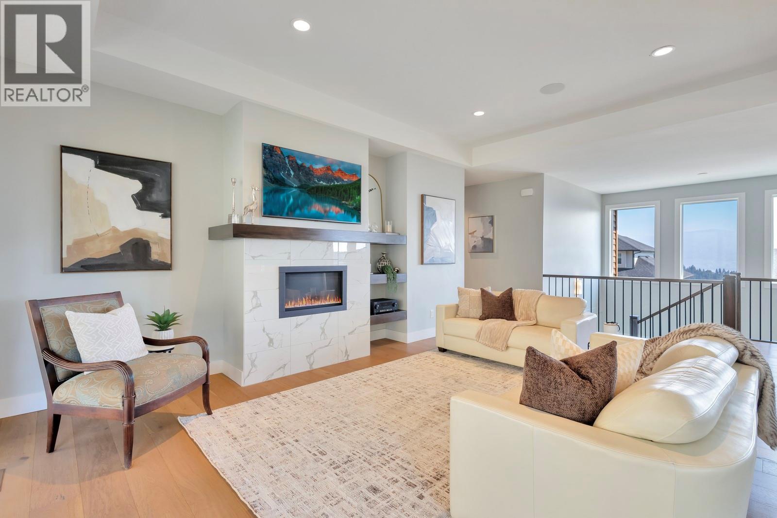 2594 Crown Crest Drive, West Kelowna, BC - Indoor Photo Showing Living Room With Fireplace