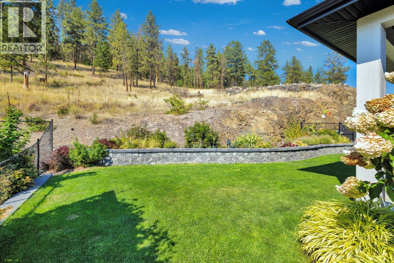 2594 Crown Crest Drive, West Kelowna, BC - Outdoor