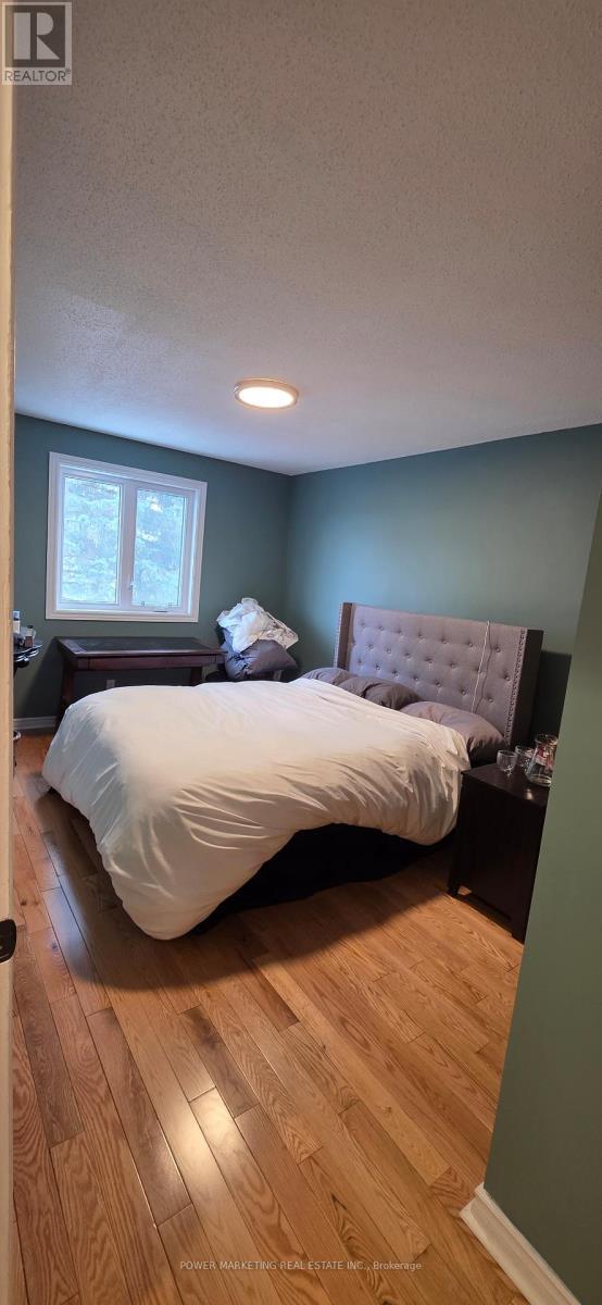 455 Valade Crescent, Ottawa, ON - Indoor Photo Showing Bedroom