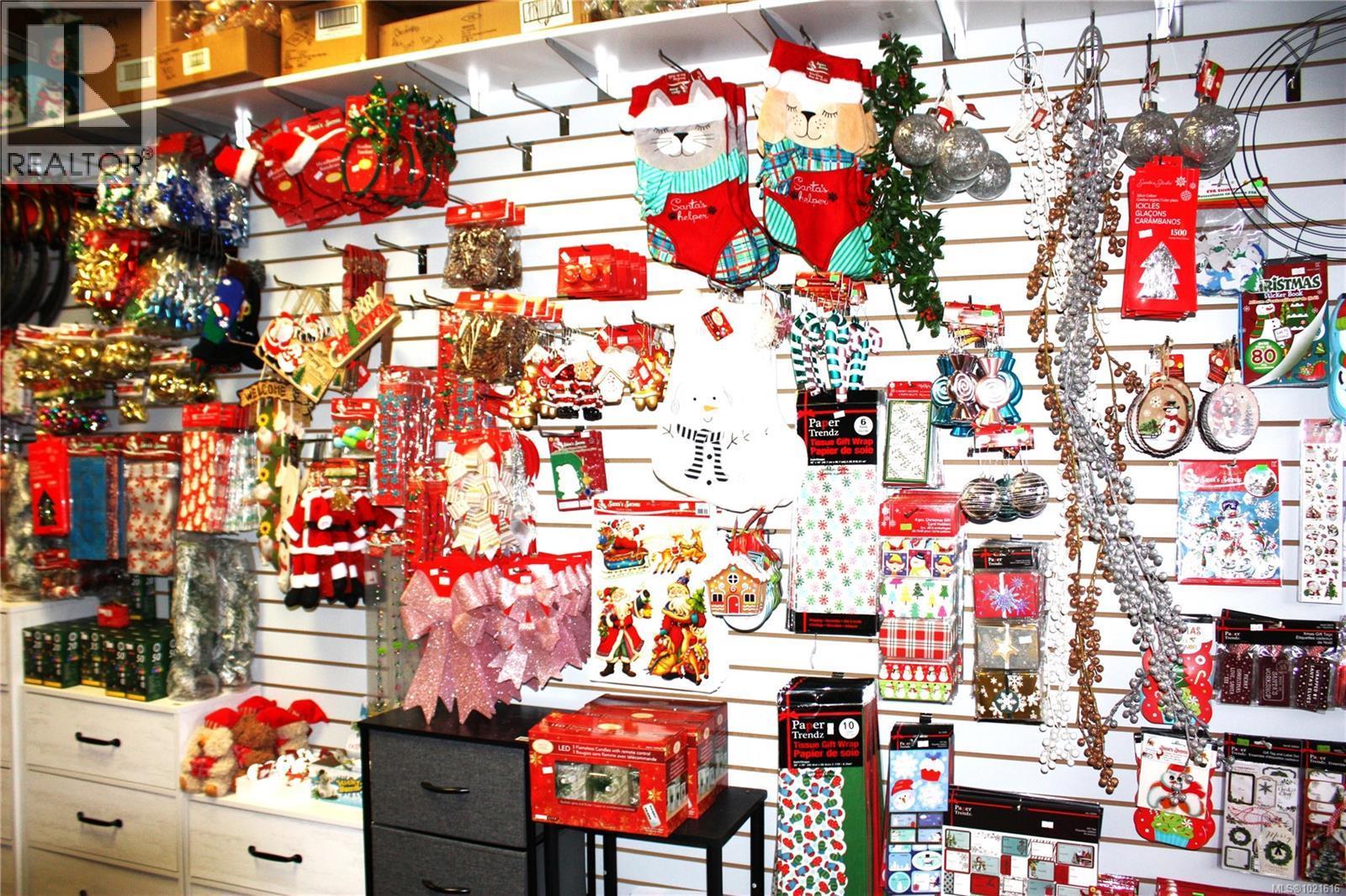Seasonal Goods - 691 Memorial Ave, Qualicum Beach, BC