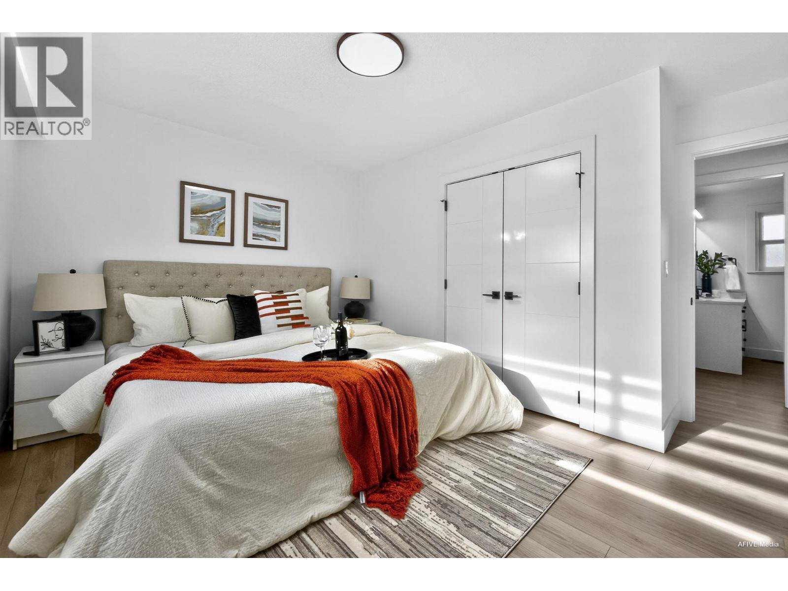 9831 Glenthorne Drive, Richmond, BC - Indoor Photo Showing Bedroom