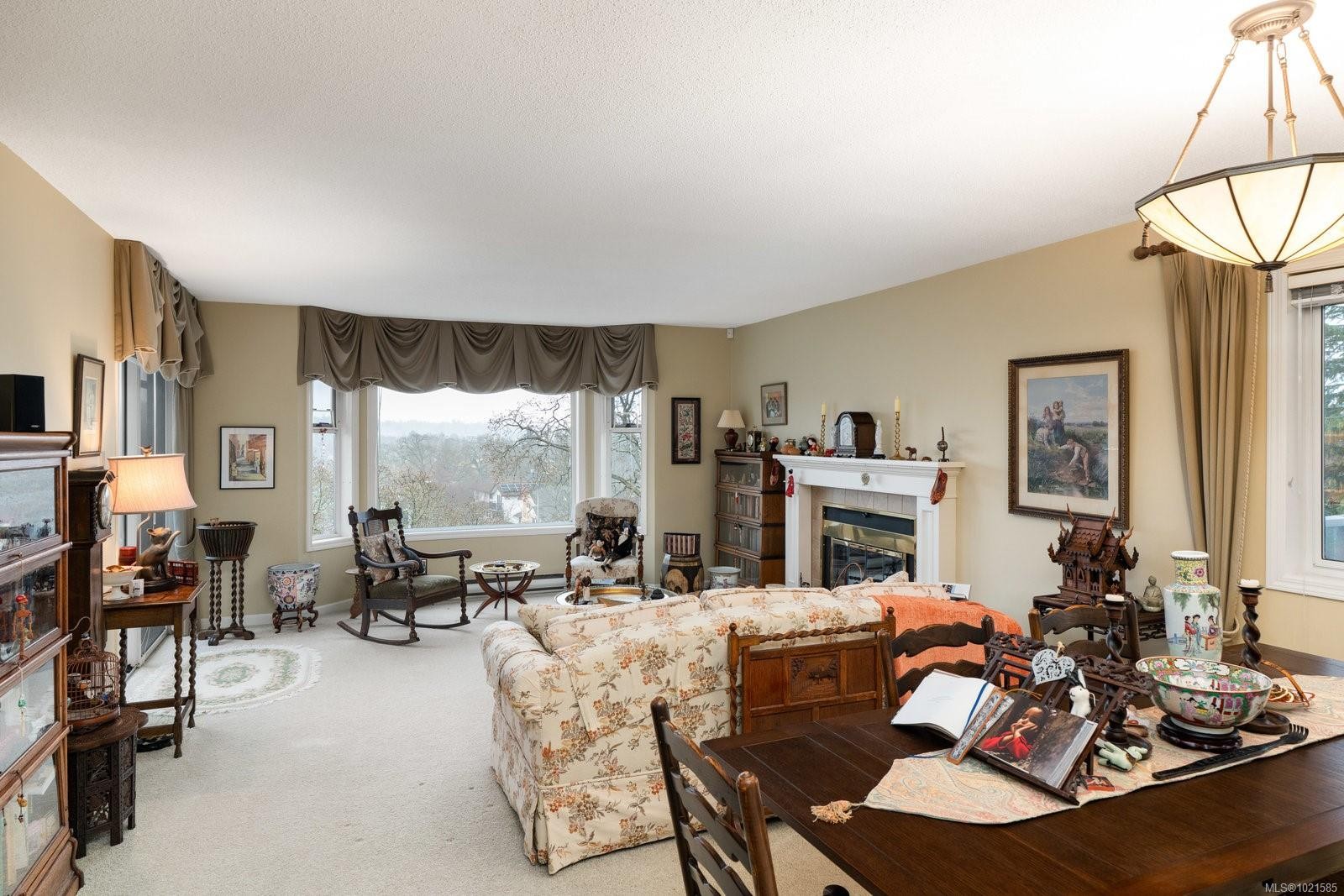 5-1356 Slater St, Saanich, BC