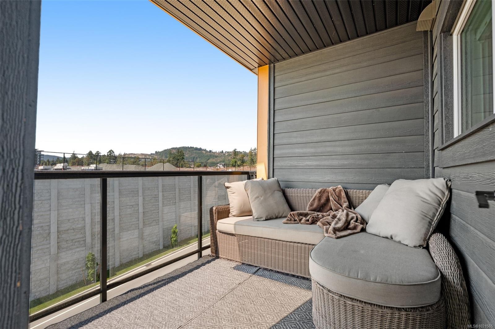 315-2469 Gateway Rd, Langford, BC - Outdoor With Exterior