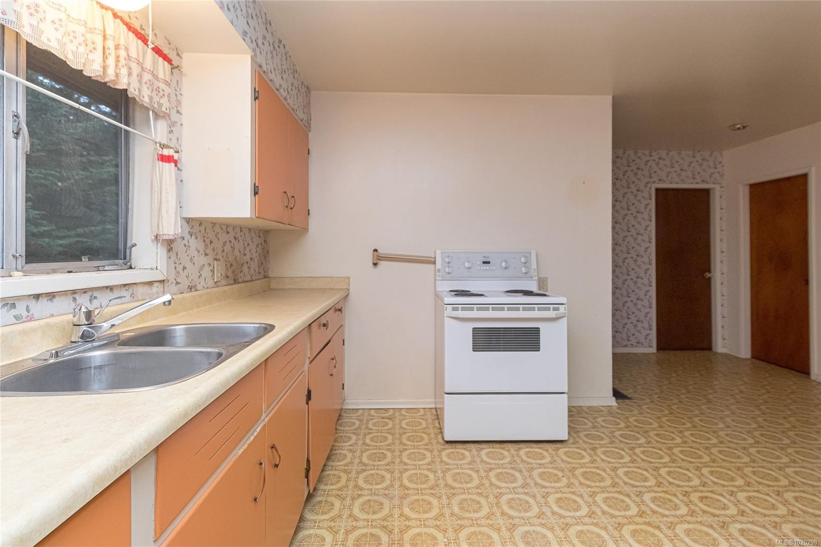 2834 Aldwynd Rd, Langford, BC