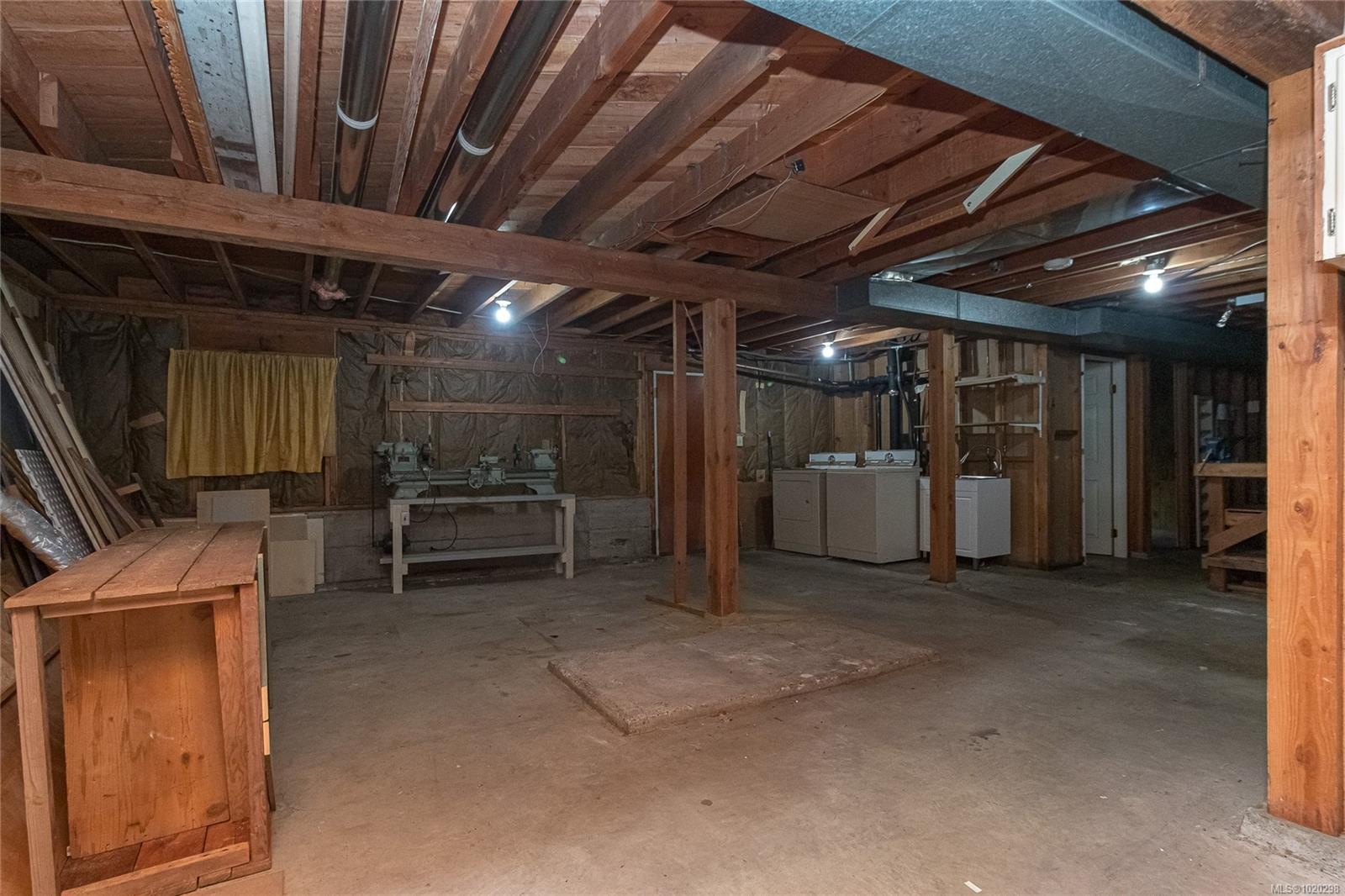 2834 Aldwynd Rd, Langford, BC