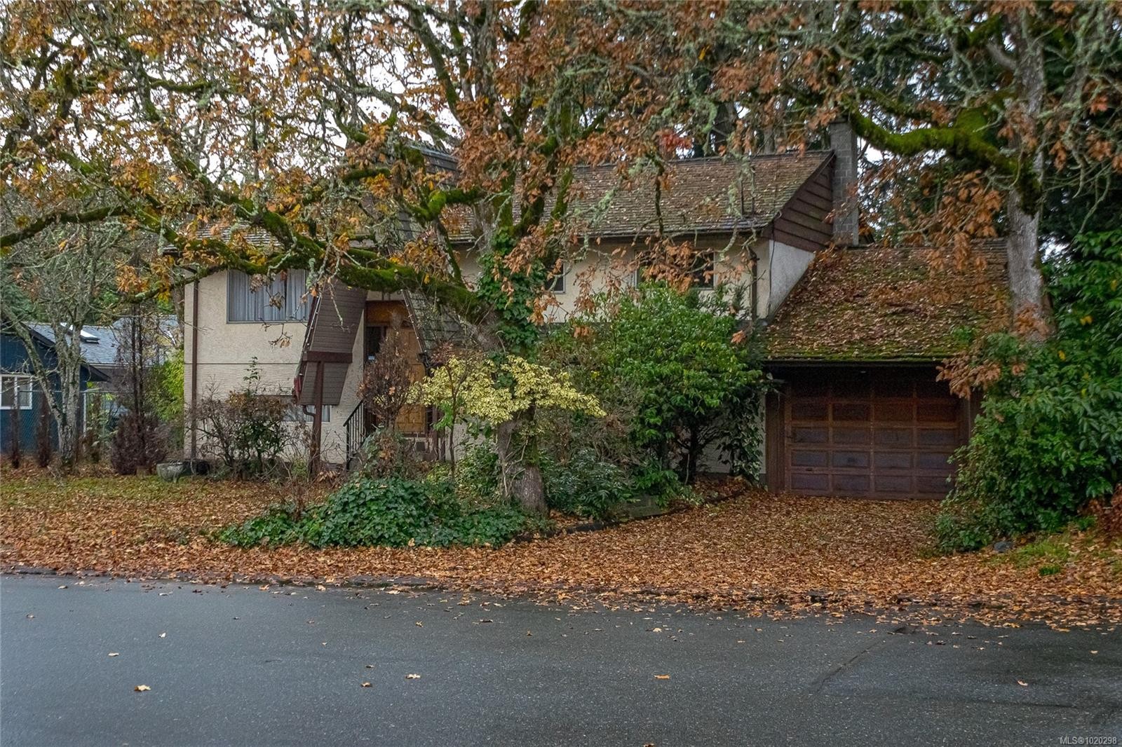 2834 Aldwynd Rd, Langford, BC