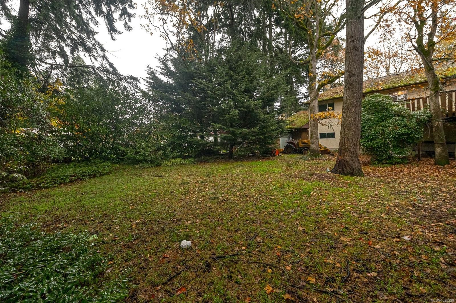 2834 Aldwynd Rd, Langford, BC