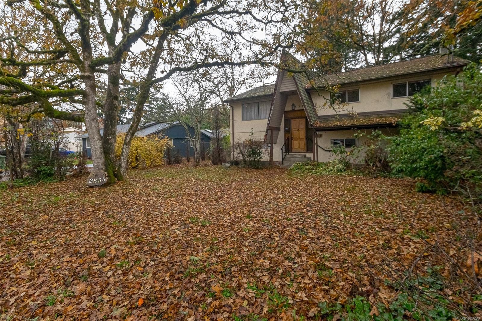 2834 Aldwynd Rd, Langford, BC