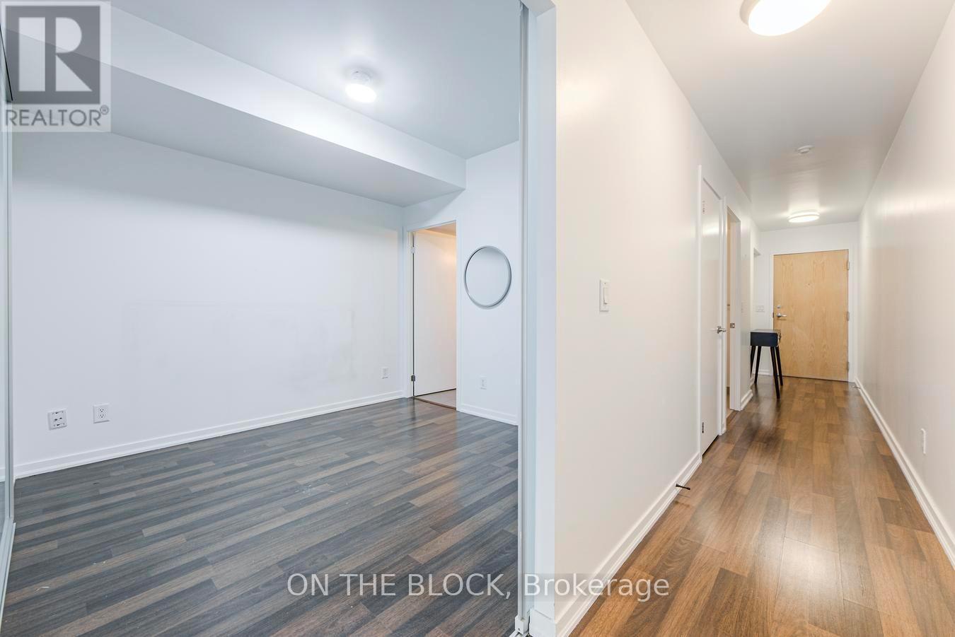 302 - 38 Joe Shuster Way, Toronto, ON - Indoor Photo Showing Other Room