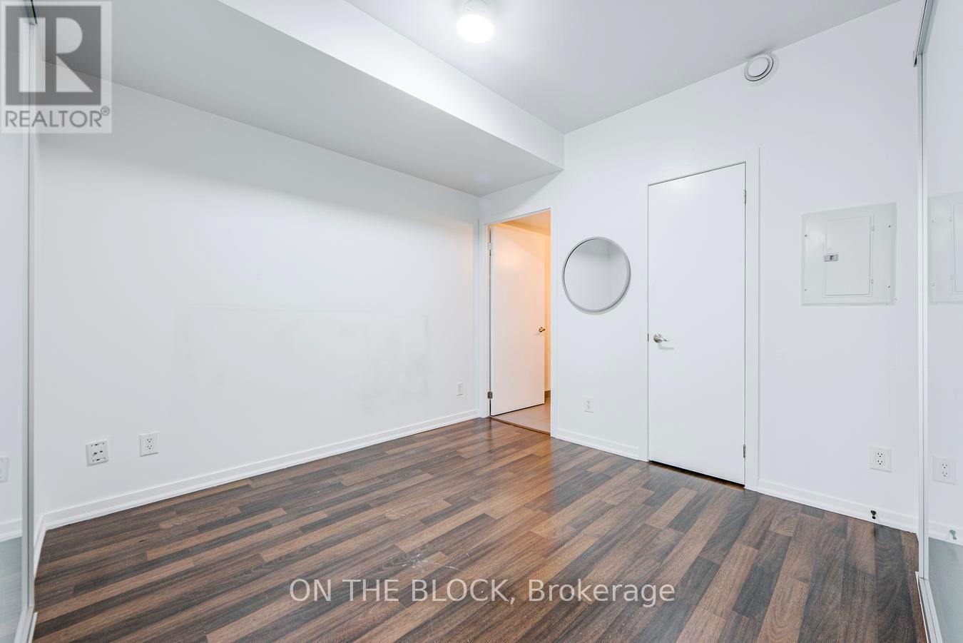 302 - 38 Joe Shuster Way, Toronto, ON - Indoor Photo Showing Other Room