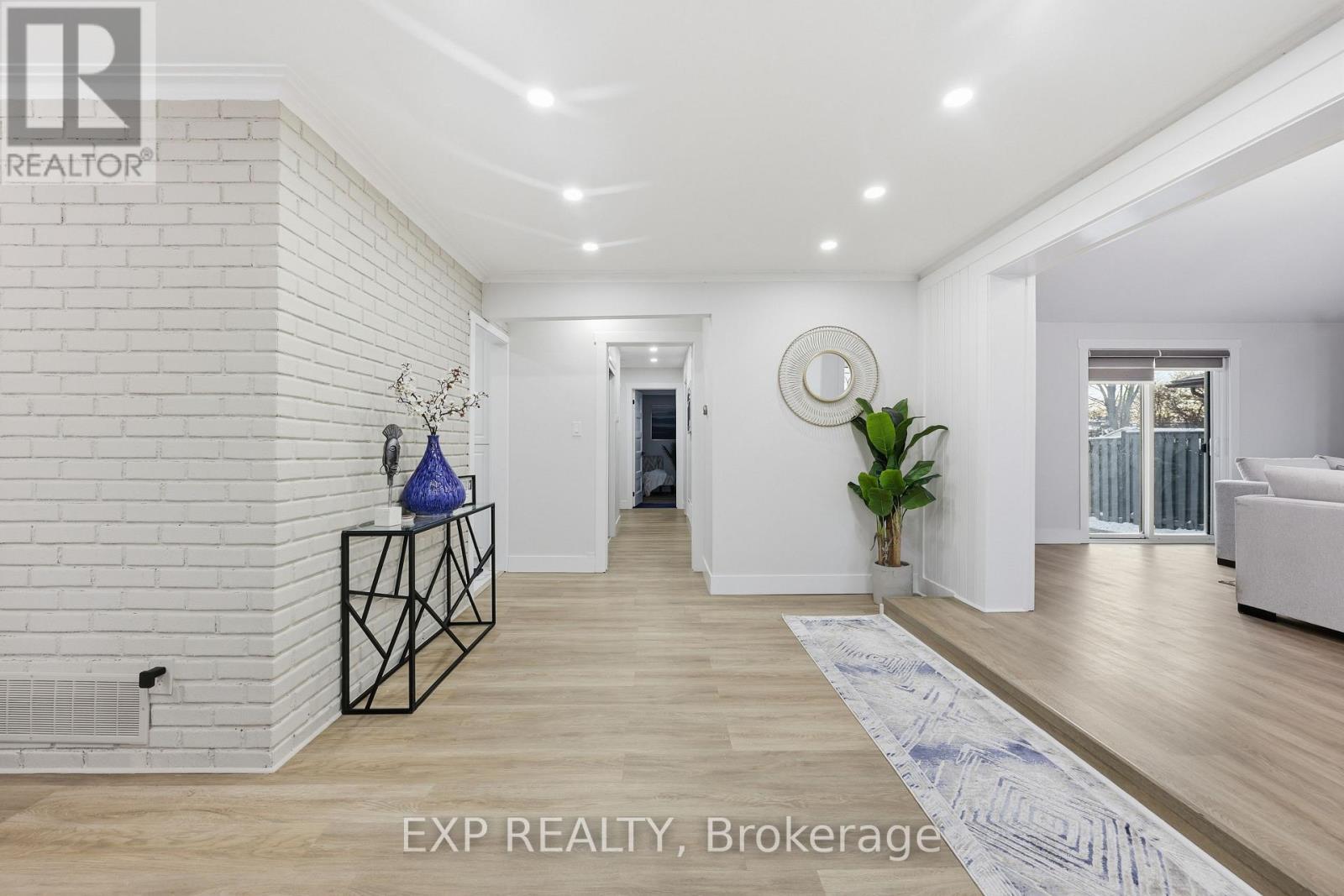 80 Mountainview Road S, Halton Hills, ON - Indoor Photo Showing Other Room