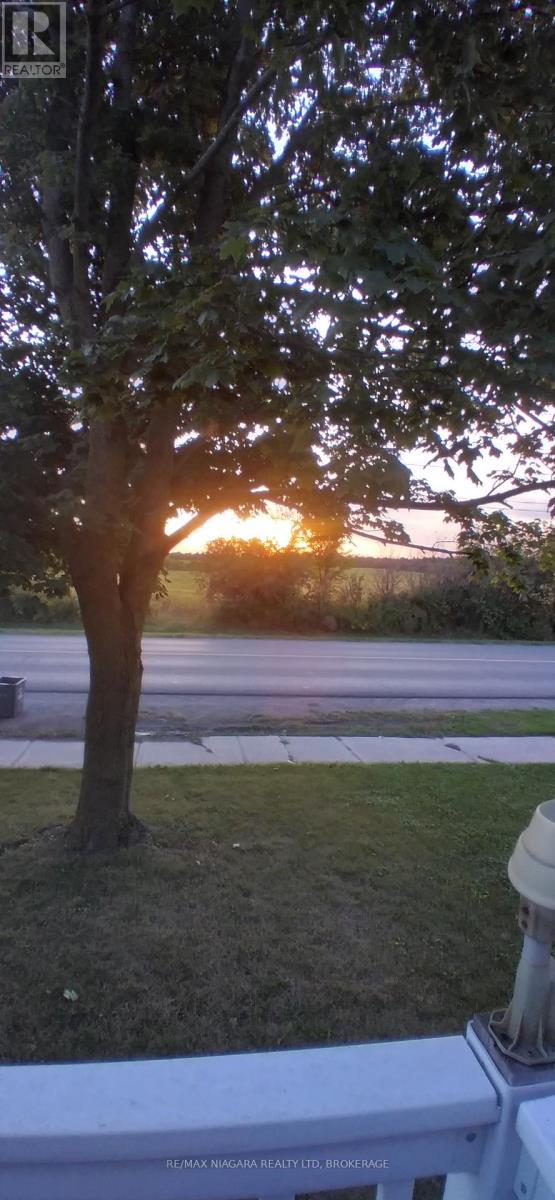 Watch the Lovely Sunsets from your front porch - 4576 Kalar Road, Niagara Falls (Ascot), ON - Outdoor With View
