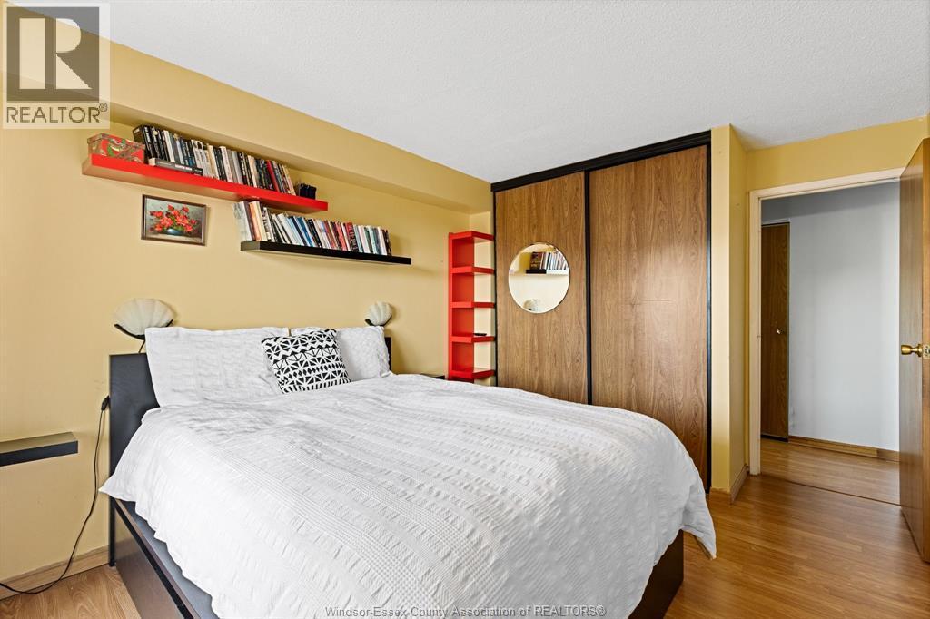 150 Park Street West Unit# 812, Windsor, ON - Indoor Photo Showing Bedroom
