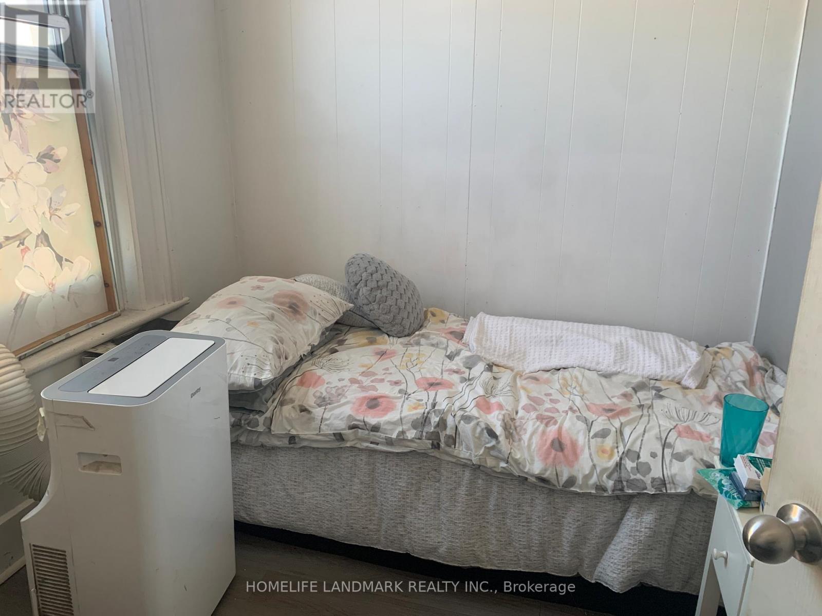 4 - 2 Bascom Street S, Uxbridge, ON