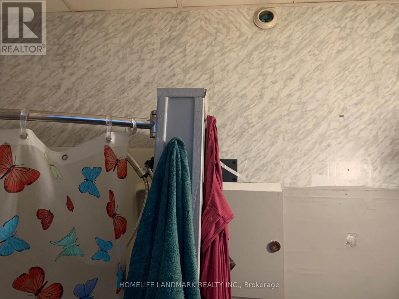 4 - 2 Bascom Street S, Uxbridge, ON