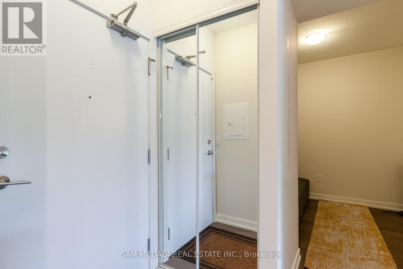 114 - 555 William Graham Drive, Aurora, ON - Indoor Photo Showing Other Room