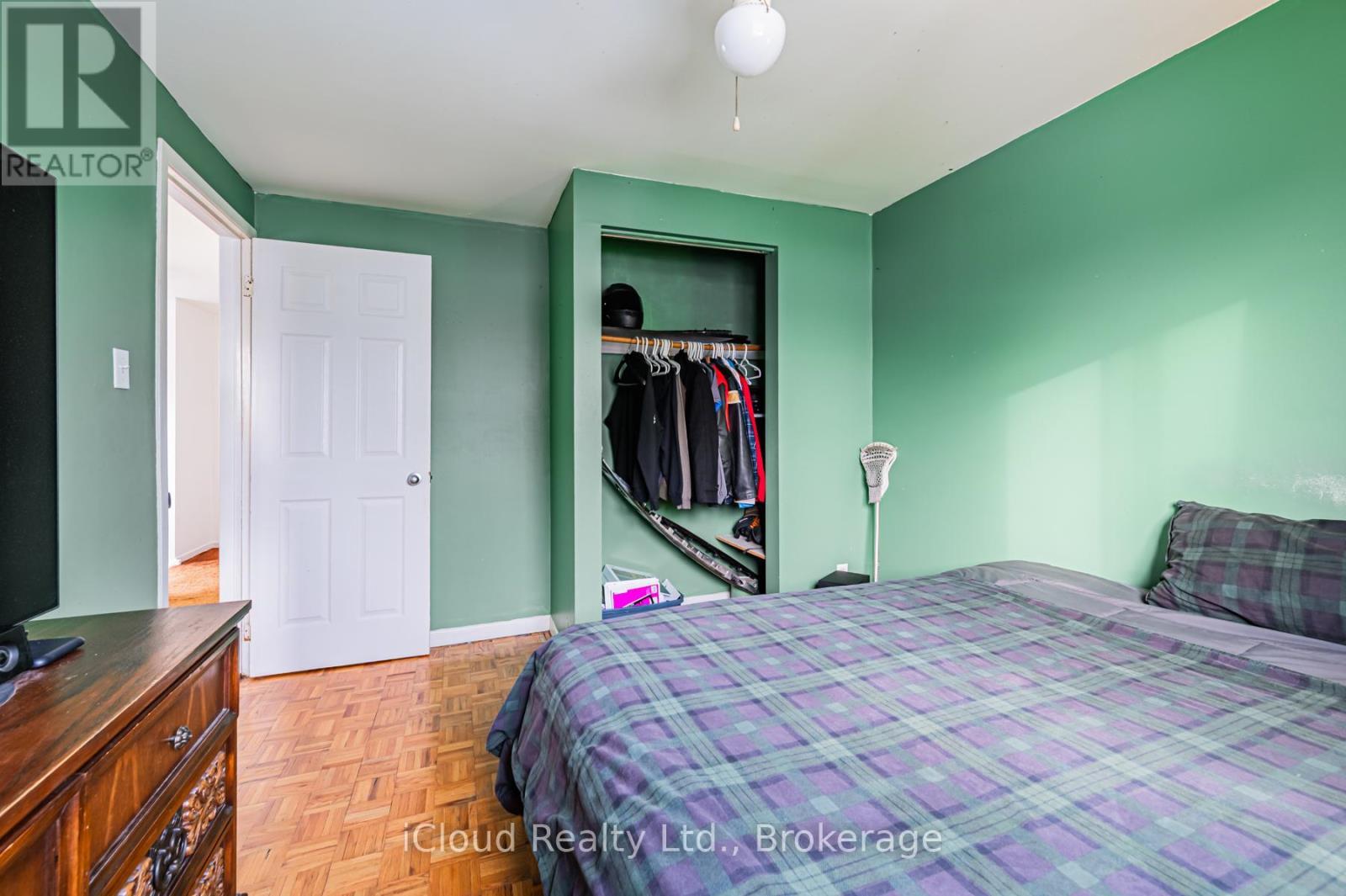 331 Archdekin Drive, Brampton, ON - Indoor Photo Showing Bedroom