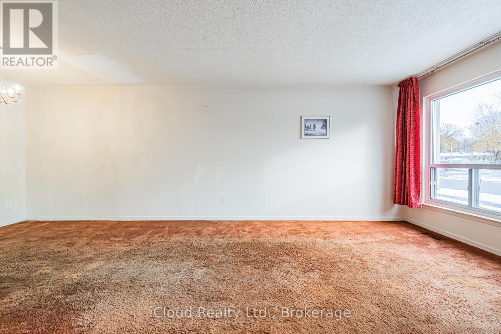 331 Archdekin Drive, Brampton, ON - Indoor Photo Showing Other Room