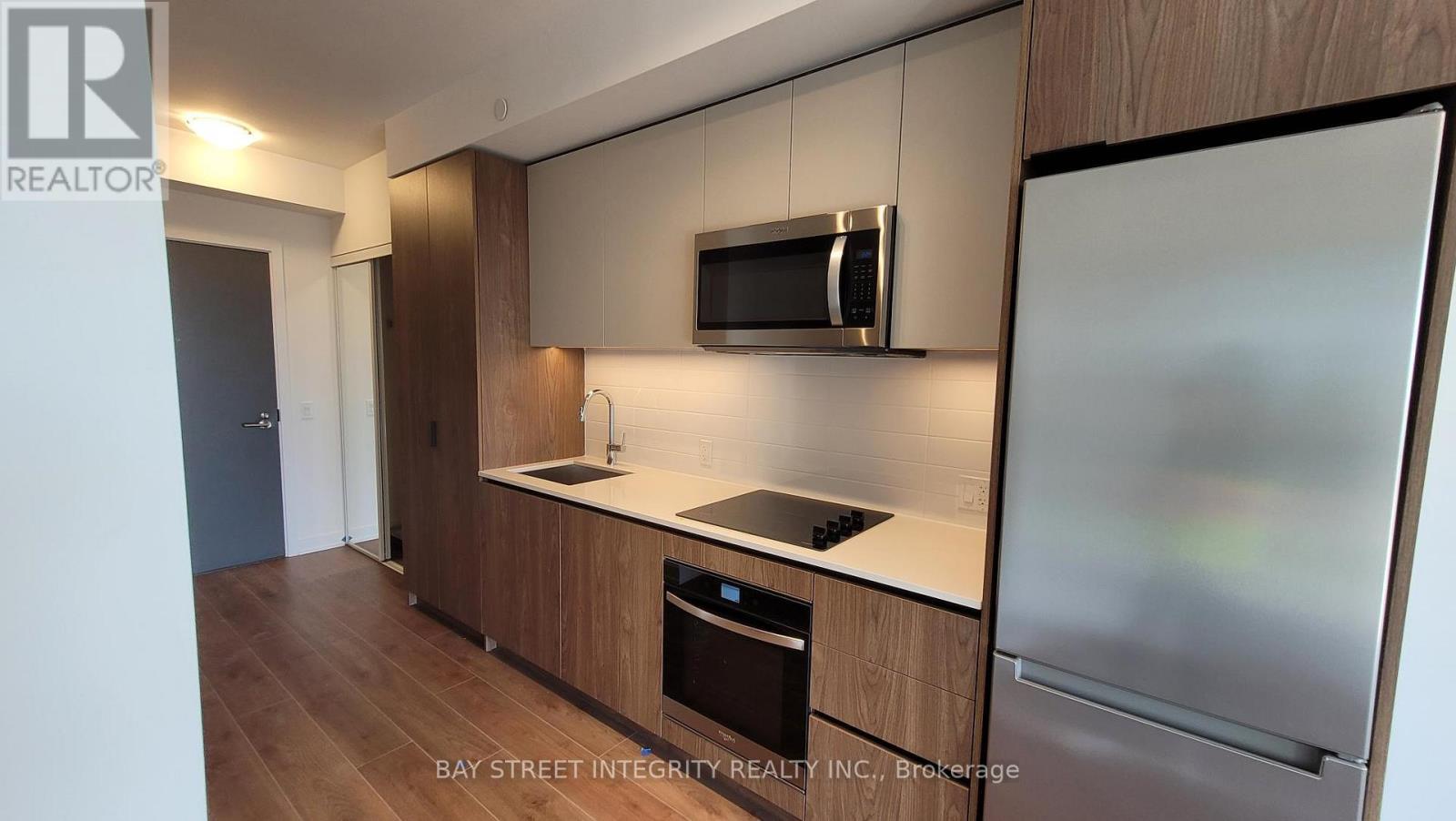 726 - 5858 Yonge Street, Toronto, ON - Indoor Photo Showing Kitchen