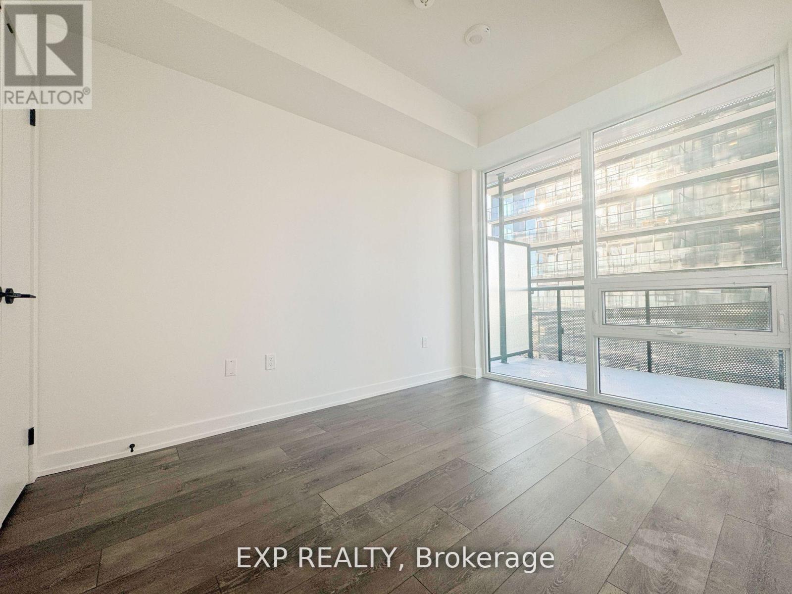 2001 - 117 Broadway Avenue, Toronto, ON - Indoor Photo Showing Other Room