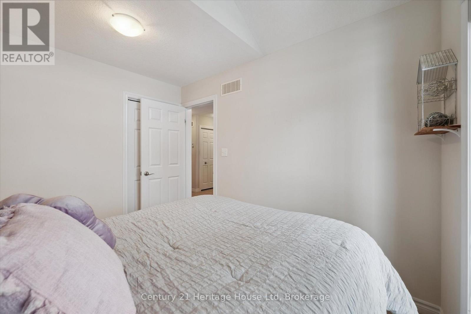65 Norton Drive, Guelph (Grange Road), ON - Indoor Photo Showing Bedroom