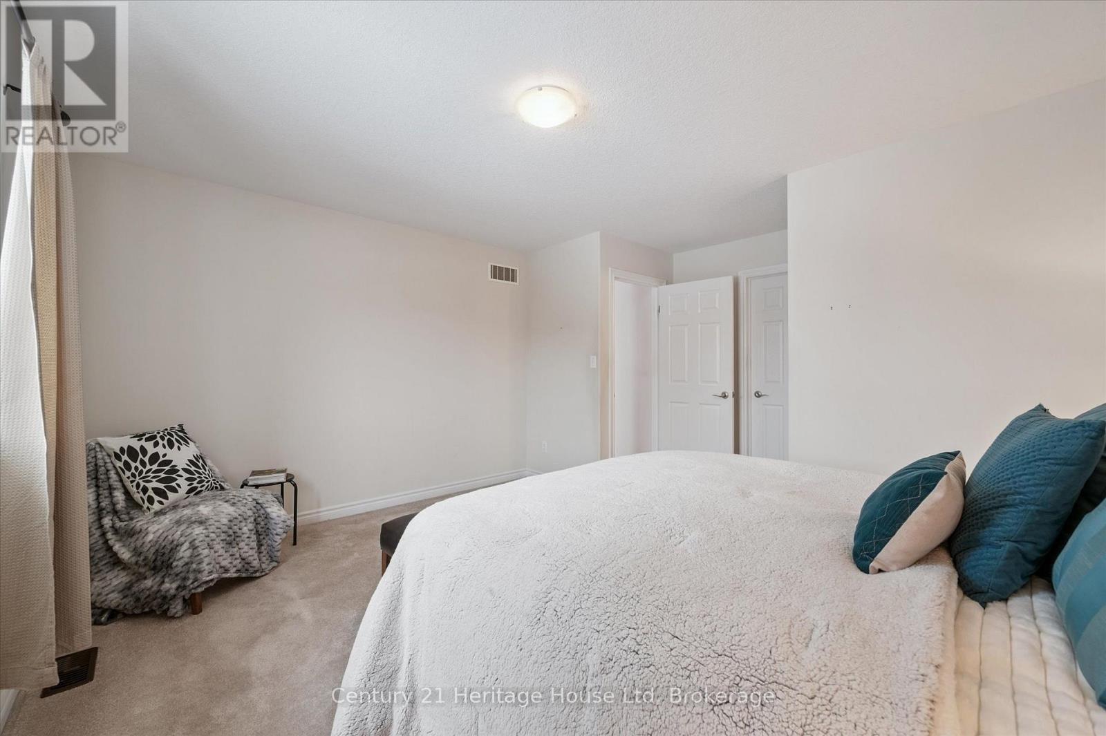 65 Norton Drive, Guelph (Grange Road), ON - Indoor Photo Showing Bedroom